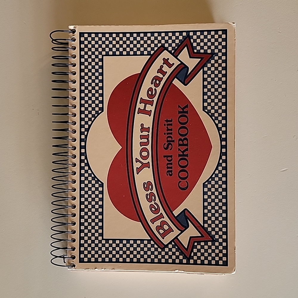 2 Country Cookbooks Spiral Bound - Picture 6 of 10